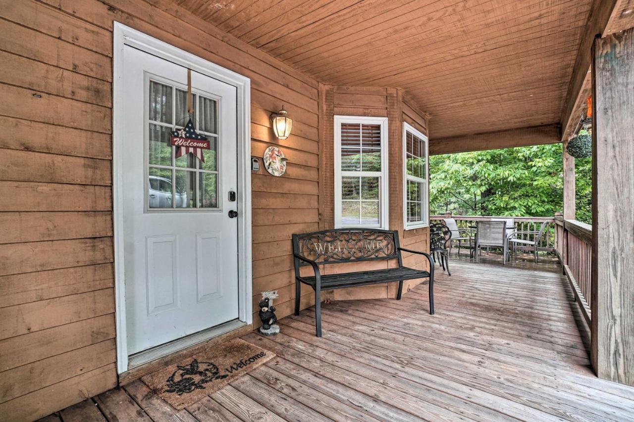 Resort Innsbruck Cabin With A Hot Tub And Deck! Helen Exterior photo