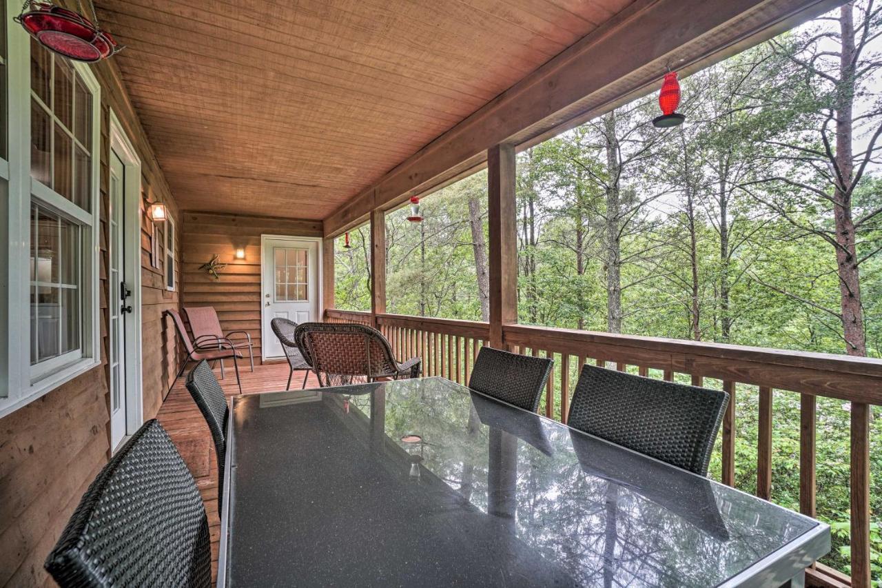 Resort Innsbruck Cabin With A Hot Tub And Deck! Helen Exterior photo